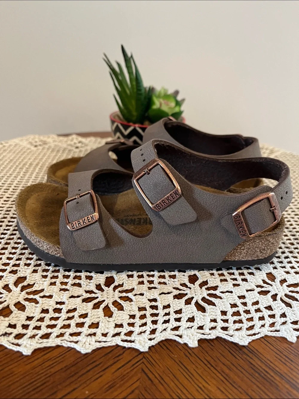 Birkenstock Kids’ Roma Adjustable Buckle Slingback Sandals EU 28 Mocha